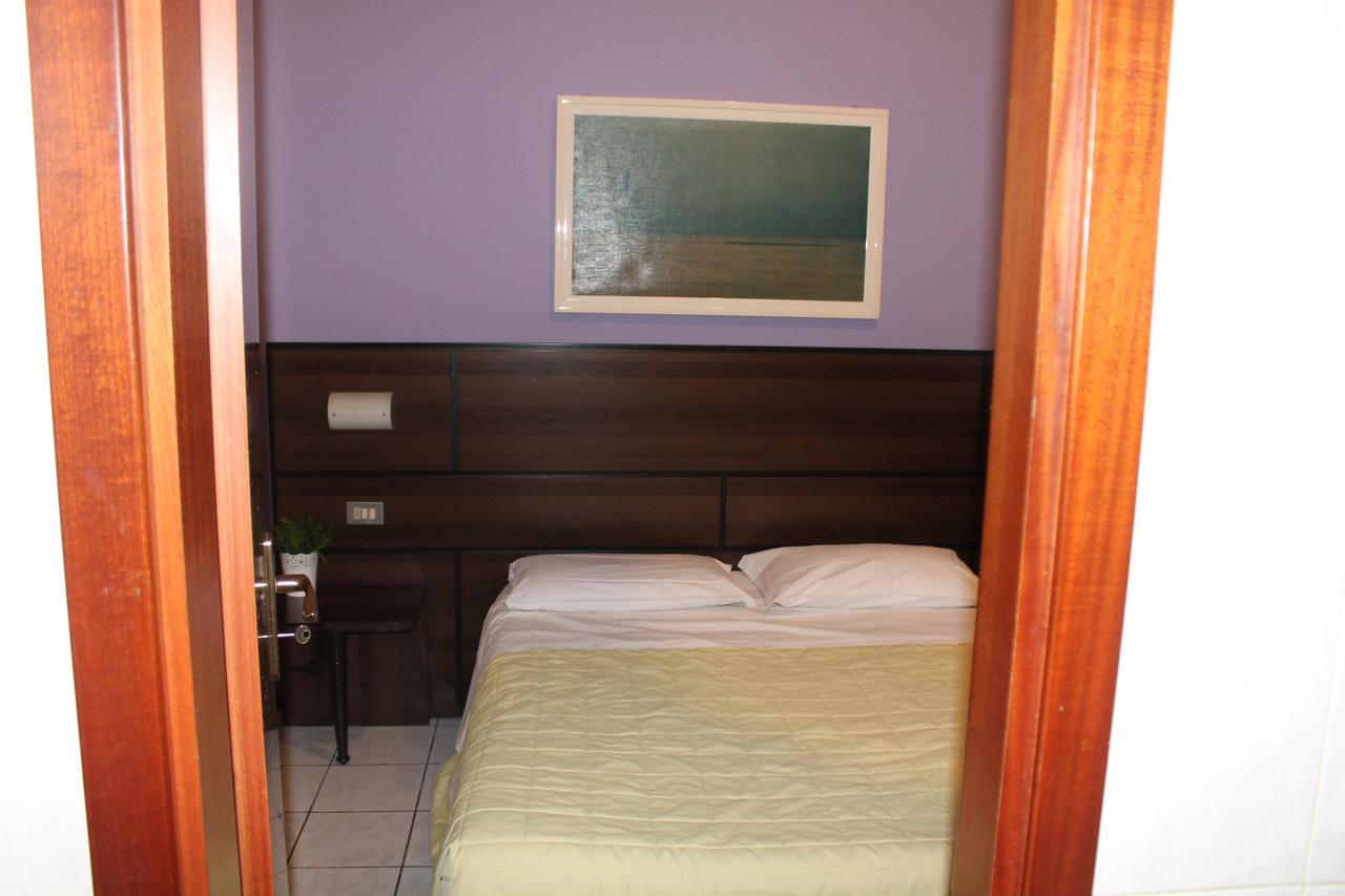 La Pace 2* Mailand